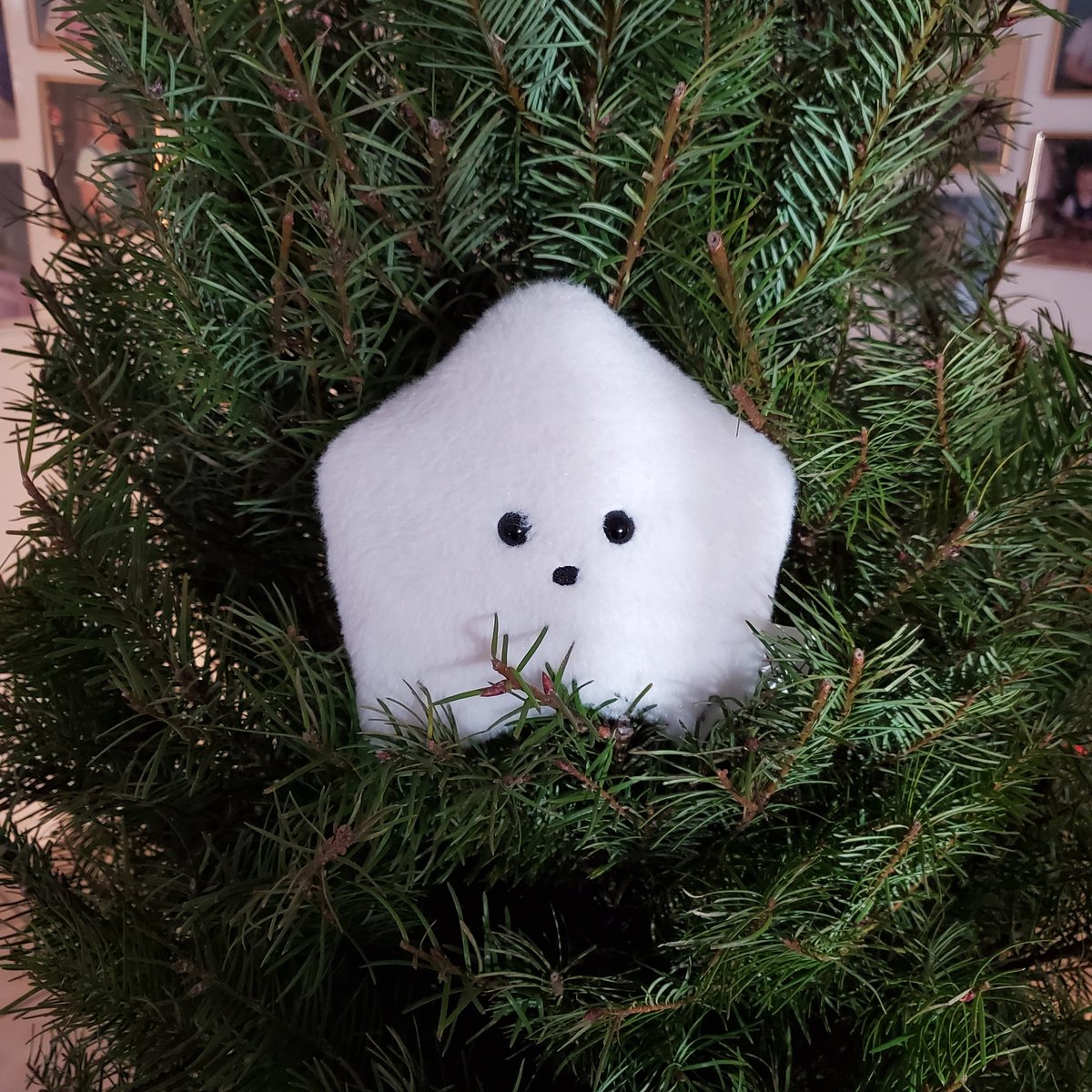 sucklet7's tweet photo. update. i have sucked in some cookies and i am now playing in the "christmas tree".
#treelet #christmaslet https://t.co/Fe3jeID0tn