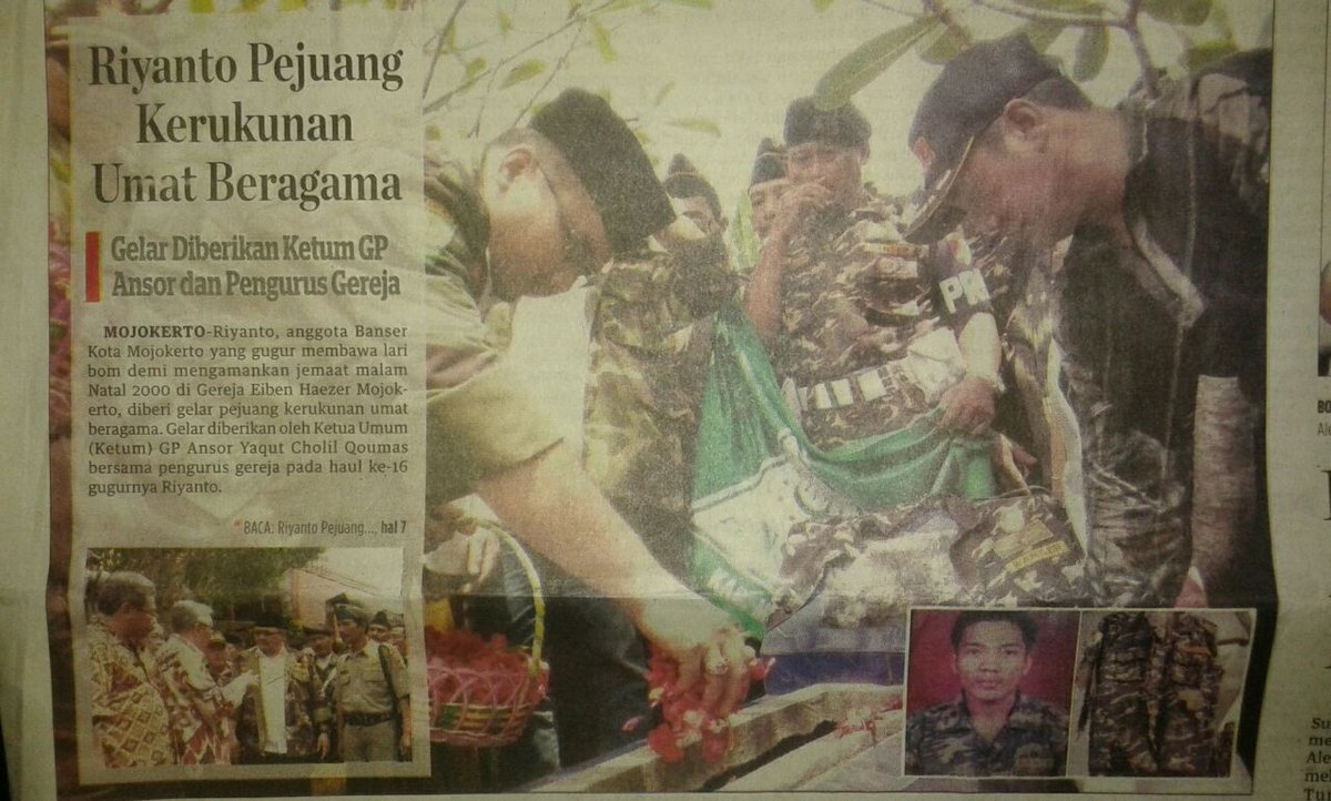 JostKoko's tweet photo. IN MEMORIAM
21 Tahun Riyanto - Banser NU "Pahlawan Kebhinnekaan"
24/12/2021

Rasa hormat &amp; terimaKASIH kami atas pengorbananmu. Kami ikut mengenang &amp; mendoakanmu pada malam natal 24/12/2021 ini

Gus Dur:
“Riyanto telah menunjukkan diri sbg umat beragama yg kaya nilai kemanusiaan" https://t.co/KOzdWEPFCb