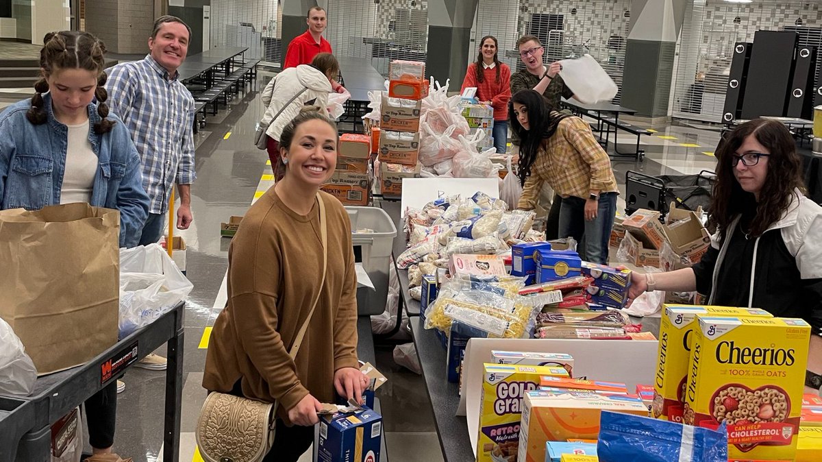 rpt_inc's tweet photo. RPT participated in a food drive for local schools to provide additional food for children which rely on school meals. 
These food kits are distributed to families that need supplemental food during the holiday break. For more info, contact info@rptutah.com. https://t.co/ke1mwRBFub