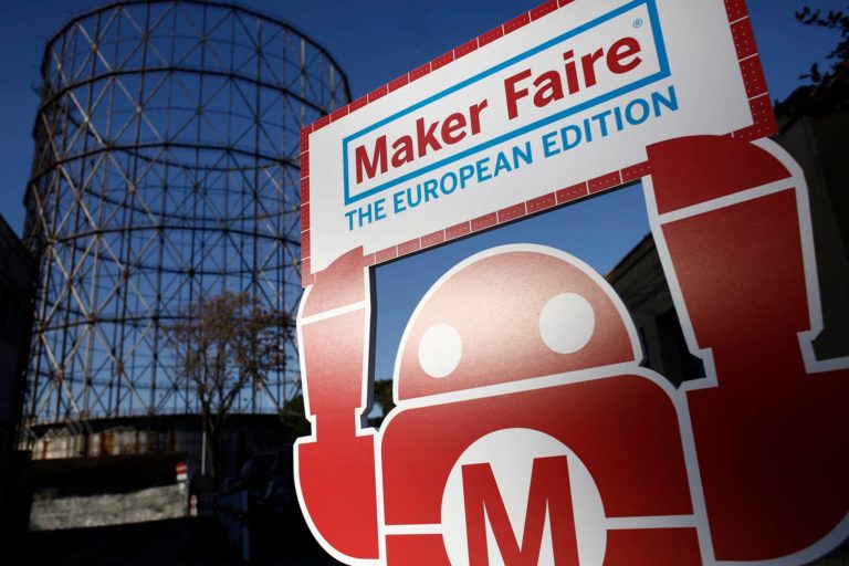 MakerFaireRome's tweet photo. Innovazione, creatività, divertimento, formazione... questo e molto altro è #MakerFaireRome! Vuoi rivivere insieme a noi le nove edizioni della Manifestazione? Scopri tutto quello che è successo dal 2014 a oggi! 
▶ https://t.co/GHctm6Tpkp #MakerLearn https://t.co/pU0e1EuBIy