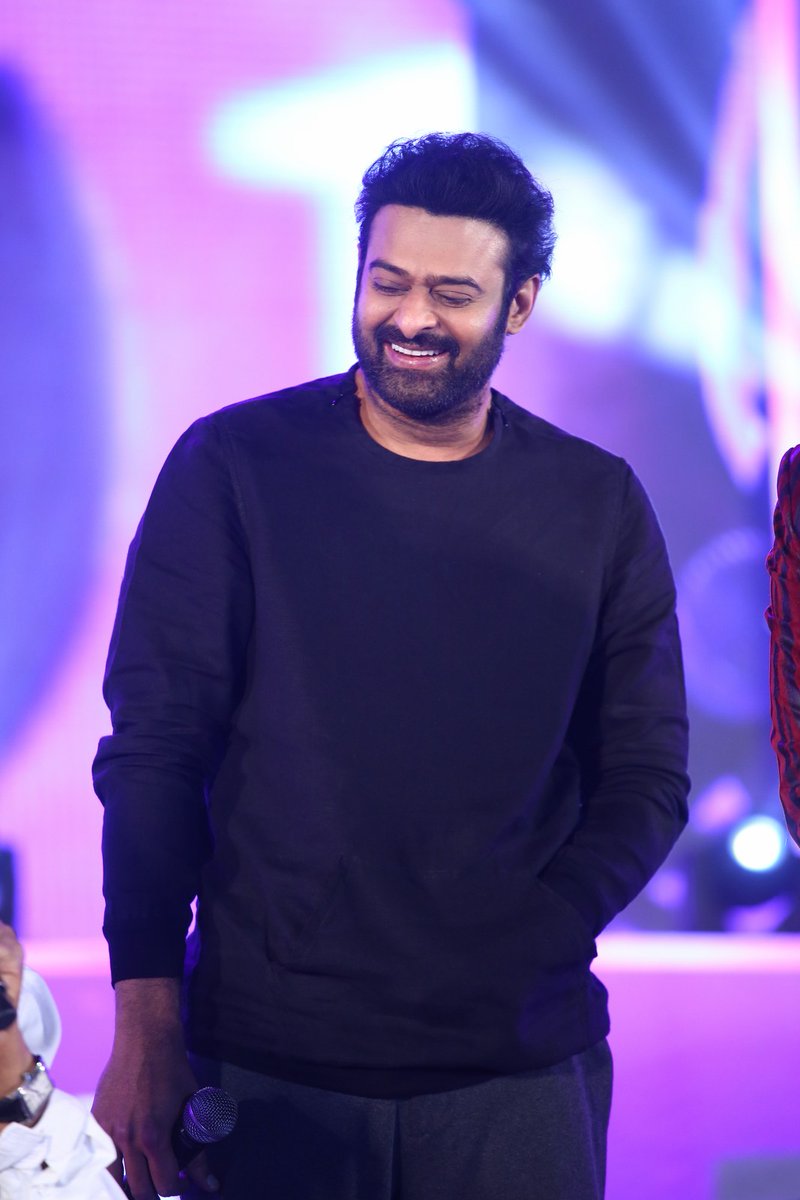 baraju_SuperHit's tweet photo. Rebel Star 'Darling' #Prabhas at #RadheShyam Pre-Release Event! 

#RadheShyamPreReleaseEvent

@hegdepooja @director_radhaa @TSeries @UV_Creations @GopiKrishnaMvs @AAFilmsIndia https://t.co/BpVv6pnjlo