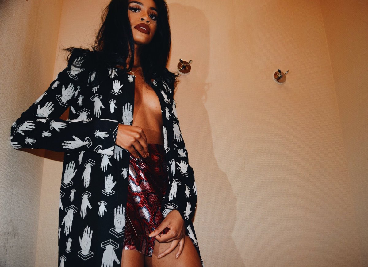 THEODDITYEYE tweet media