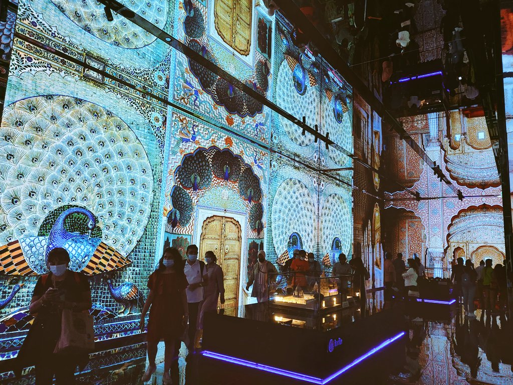 AshaDwarakanath's tweet photo. Vibrant massive digital walls display exquisite photographs and videos highlighting India's art, culture and heritage. Mesmerizing!
#ClickTheFun #IndiaAtDubaiExpo https://t.co/jUNldpGA7t