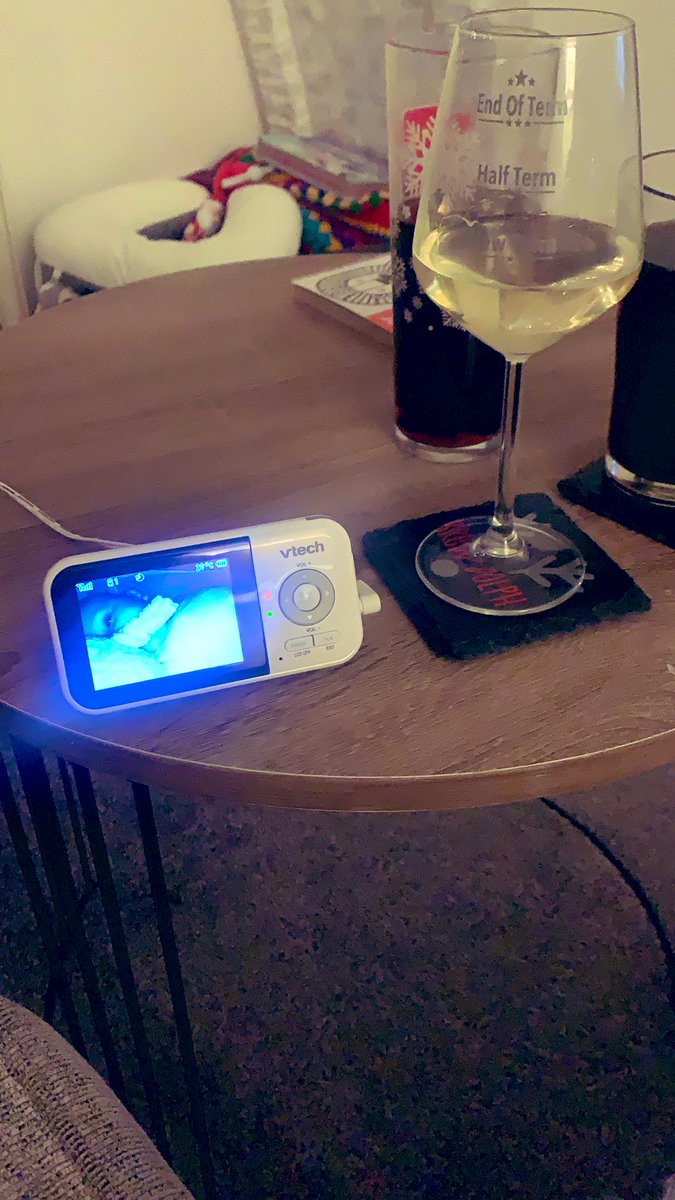 89Hannah89's tweet image. Day two of sleep training.... Wine required....😂 🙈 #ferbermethod #sleeptraining #sleepytime #baby