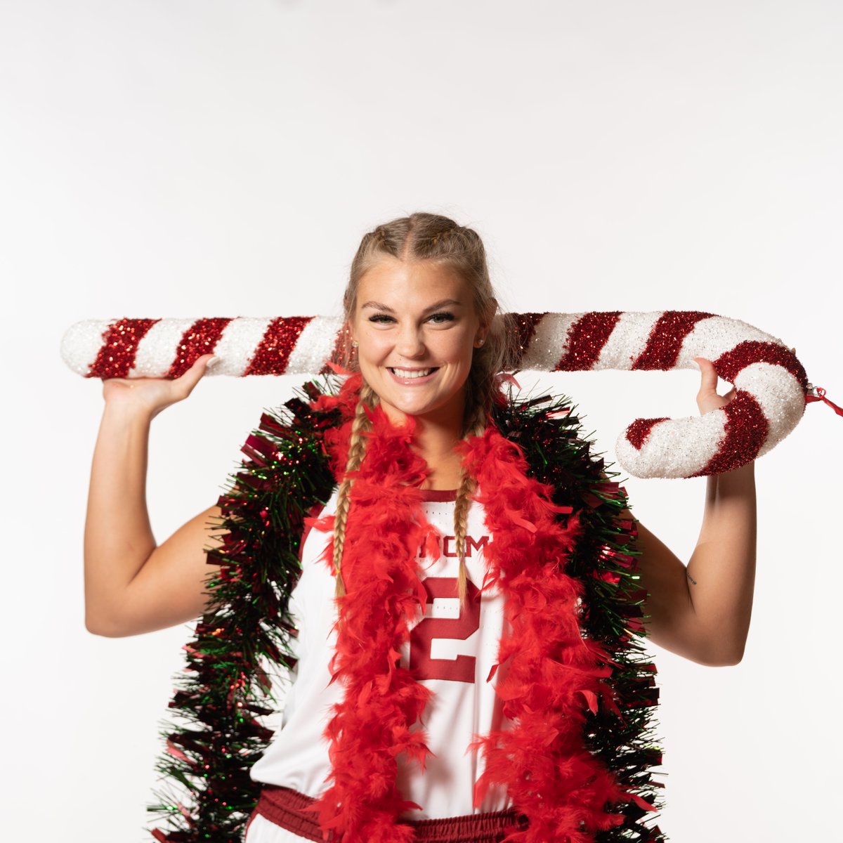 OU_WBBall's tweet photo. About that time 🎄☃️❄️

#Sooners x #ONE https://t.co/Ik5Ndu8Nj4