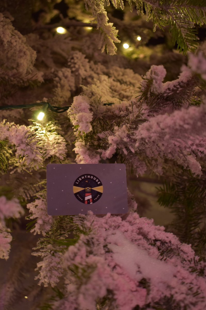 Still searching for the perfect gift? You can’t go wrong with a pizza gift card. Plus, you will receive a FREE $5 gift card for every $25 in gift cards you purchase! 🎄🍕❤️
#lhpizza #giftcard #freegiftcard #supportlocal #shoplocal #eatlocal #lastminutegift #omaha #omahanebraska