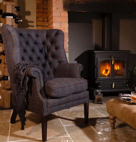 HomeoftheSofa's tweet photo. A cosy place to sit to enjoy some peace and quiet after all the festive chaos of this week.

https://t.co/cQOtIq8UZD

#tetrad #stratforduponavon #warwickshire #cotswolds https://t.co/vRUkwCTfhH
