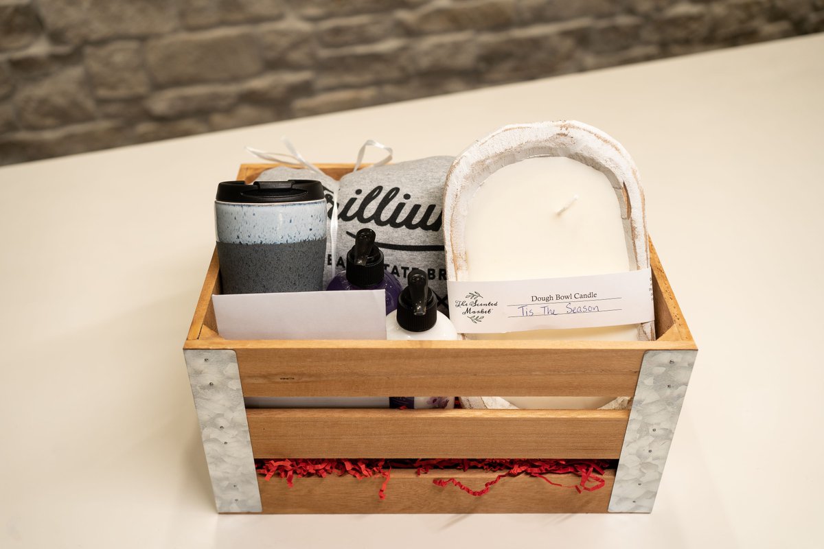 trilliumwest's tweet photo. For the 11th day of our #12DaysOfTW, we're hosting a GIVEAWAY as a thank you for all of your support this year. Want to participate? Head on over to our Instagram to enter 👇
https://t.co/y1Us0tSISv https://t.co/ZhXbJ4i8j0