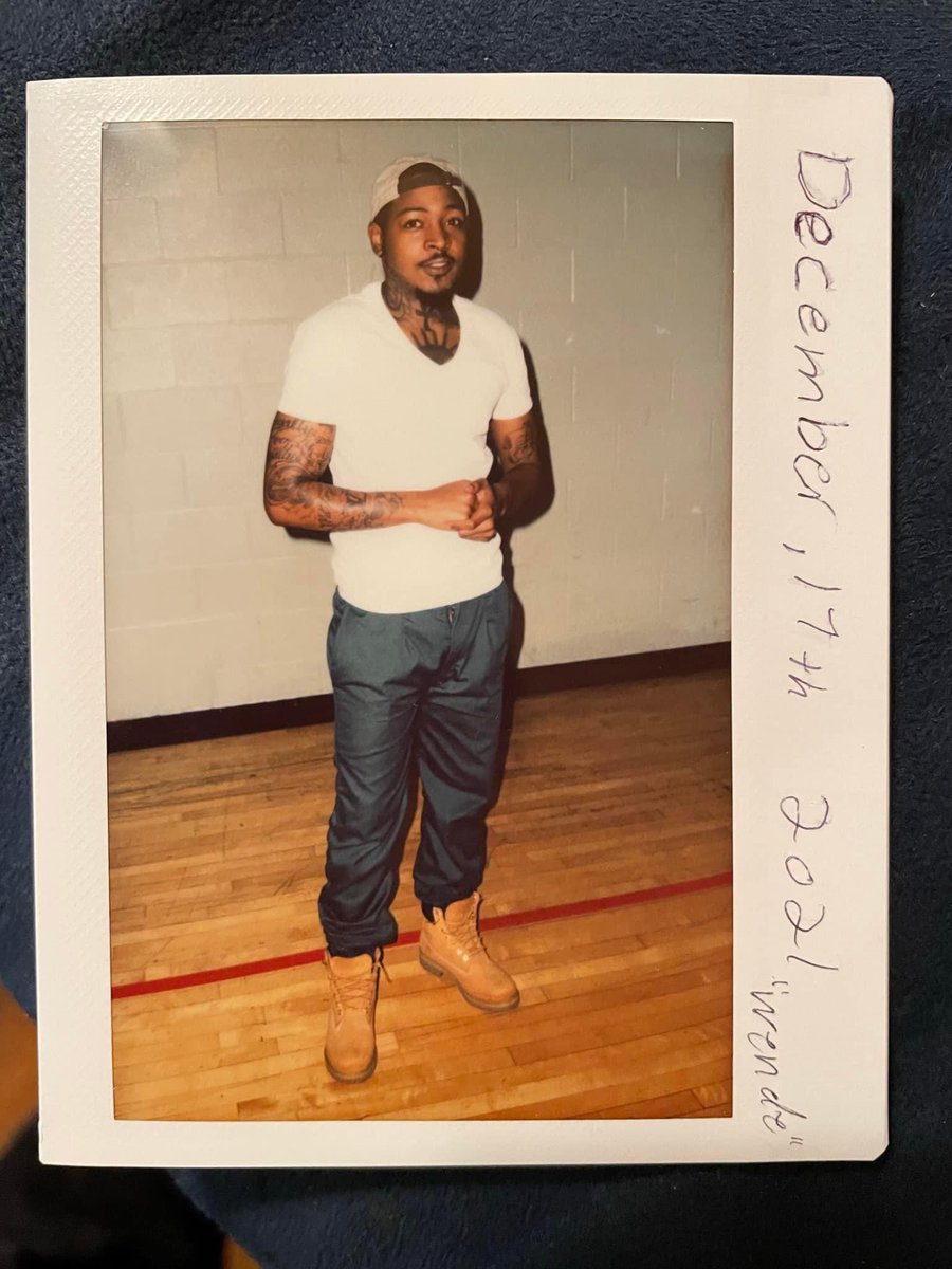 MvpBreezo's tweet photo. Free brother serving time liferโs ๐ฃ๐ฃ #FreeCdai ๐ค https://t.co/iZlbOBLTMX