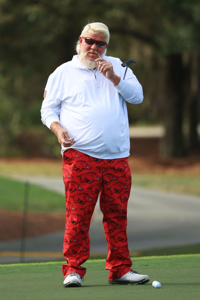 FudaBem's tweet photo. @nogooddeed2 🤣🤣🤣🤣🤣
 Jenn that whole story, right down to Phil, is my Mom and Dad to a T!
 Thank you for this, i got a hard couple hours coming and it helped. ❤❤
 Btw idk if yall saw this, but John Daly is now my new #SantaGoals https://t.co/40lWR4ogpd