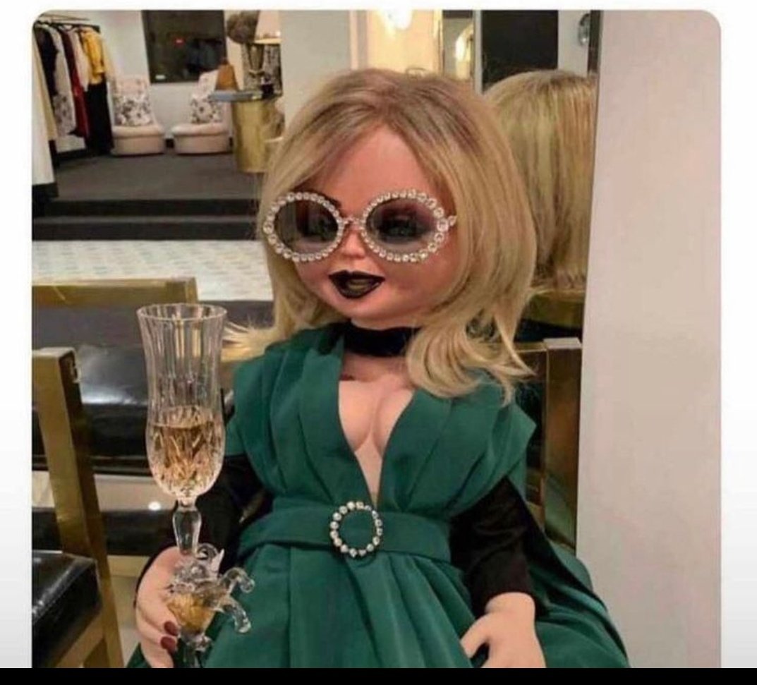 TashaMicky's tweet photo. Musa Mseleku's wifes are really coming at him tonight. I love love😂😂😂😂
#Uthandonesthembu https://t.co/MEdw8iqj5z
