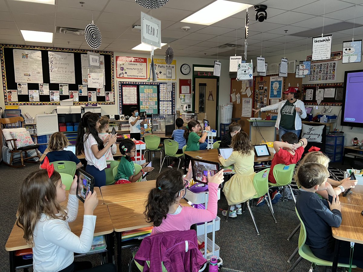 timmyGTI's tweet image. Later-Twitter… is that a thing? #latergram #HourOfCodeWGES #HourOfCode @hourofcode #futurereadylearning #authentictechnology @LisakayMoan @WGESdragons