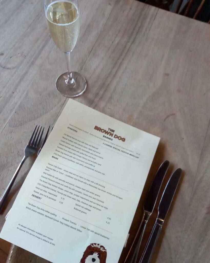 Book a table for Christmas Eve or Boxing Day and enjoy our festive 3-course menu. Give us a call on 020 8392 2200 or email info@thebrowndog.co.uk. We have a fully covered and heated area in the garden too! instagr.am/p/CX091PqoXGR/