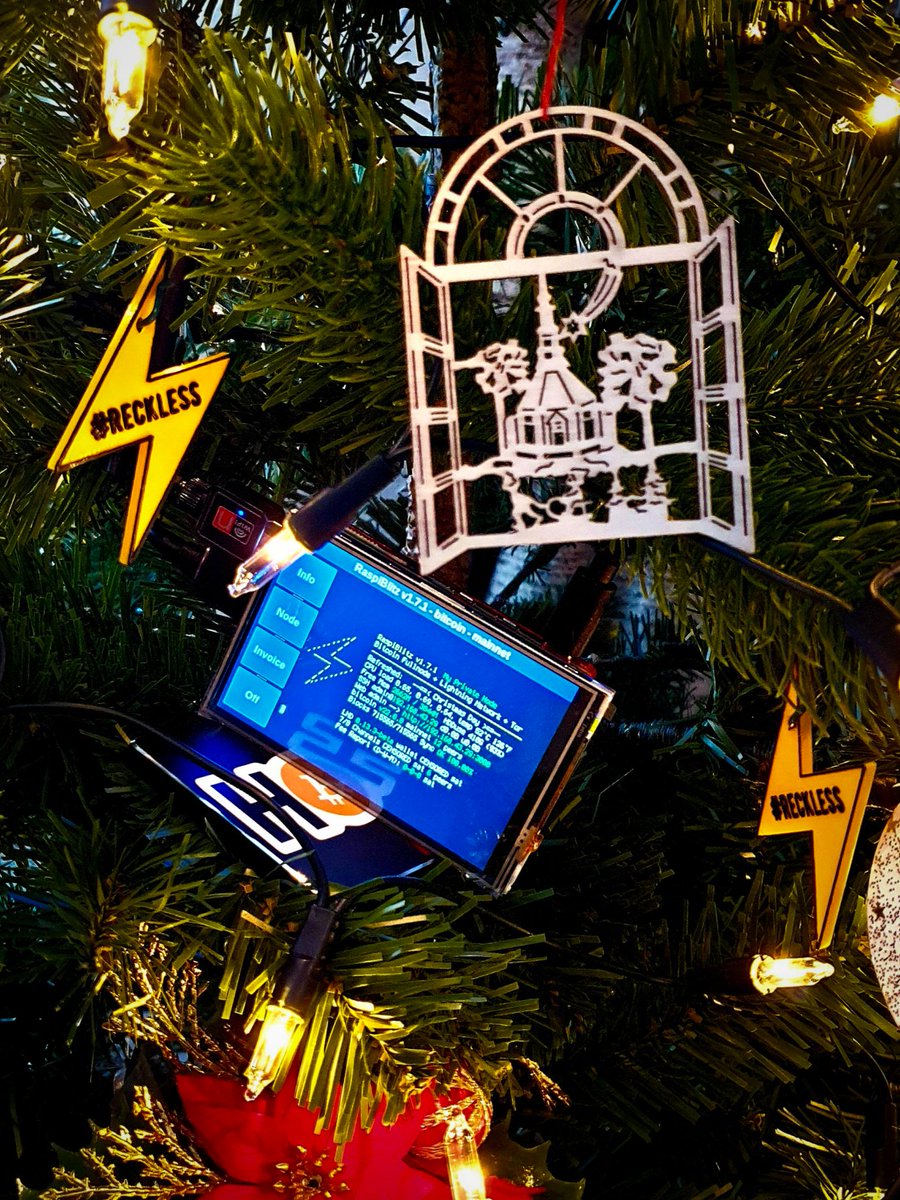 🎄 Merry Christmas to all Bitcoiner 🎄
I wish the whole <a href="/_einundzwanzig_/">Einundzwanzig 🎙</a> community, "meetup" plebs and all the lightning node enthusiasts a wonderful Christmas time.
#Bitcoin #LightningNetwork #RaspiBlitz #reckless #HODL #StackSats #Christmas2021