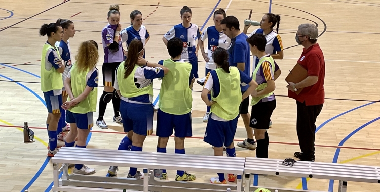 El <a href="/FSSabadellFem/">FS Sabadell Femení</a> i el <a href="/GrupsArrahona/">Grups Arrahona FSC</a> acaben l'any de baixada

📝 radiosabadell.fm/noticia/el-fs-…