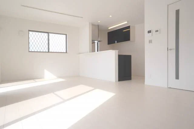 @jiromal 床に物を置かないとはこういう事であるw 