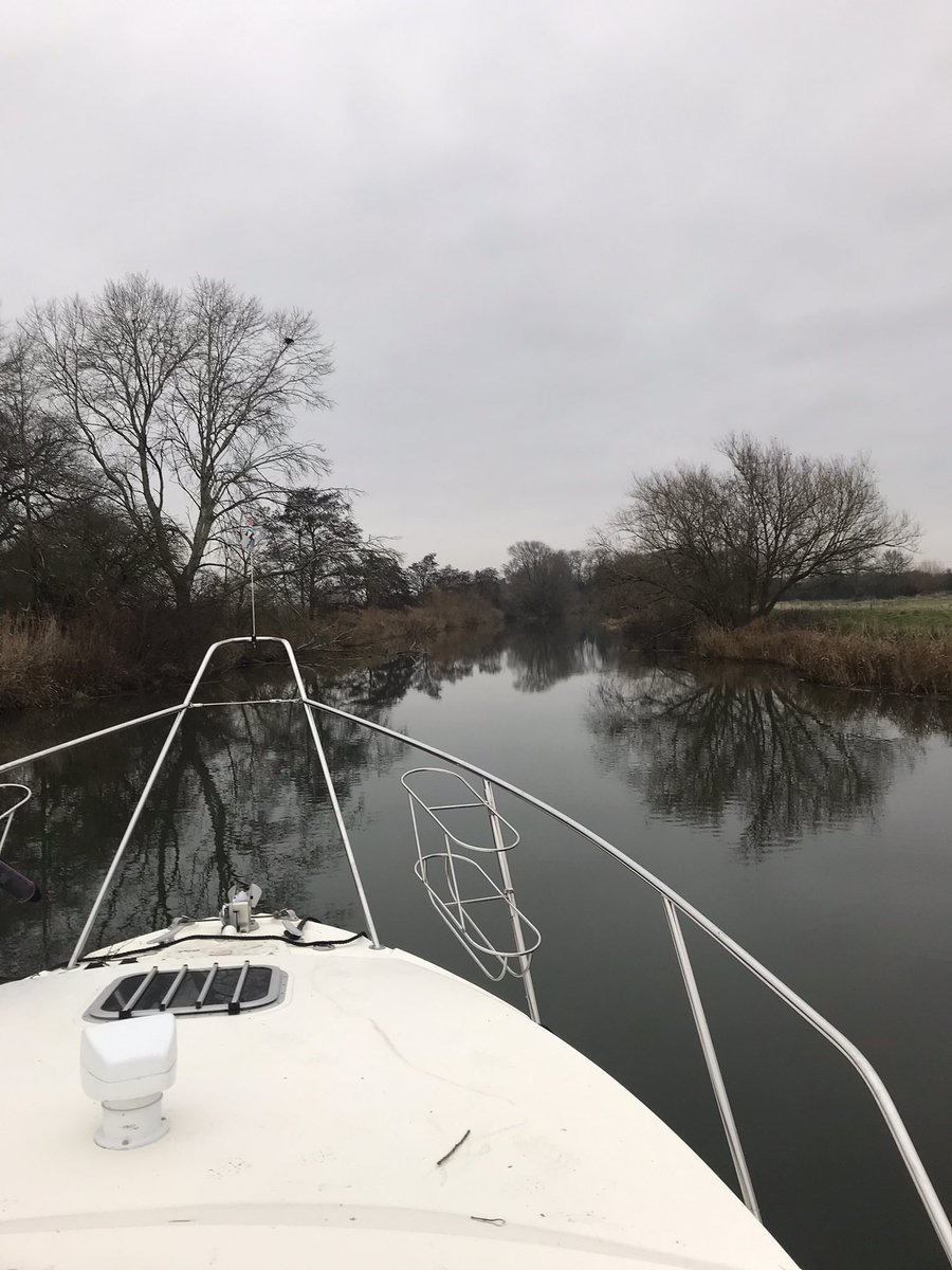 BoatCcf's tweet photo. So nice to have twin  Volvos  under the right hand #canal #boatdelivery #narrowboat #narrowboats #marinas #narrowboatsales #GrandUnionCanal
#newboatowner #canallife #narrowboatlife #canalboats #crusingthecut #norfolkbroads #sailing #yachtdelivery #widebeam https://t.co/3qSZdxDFtk
