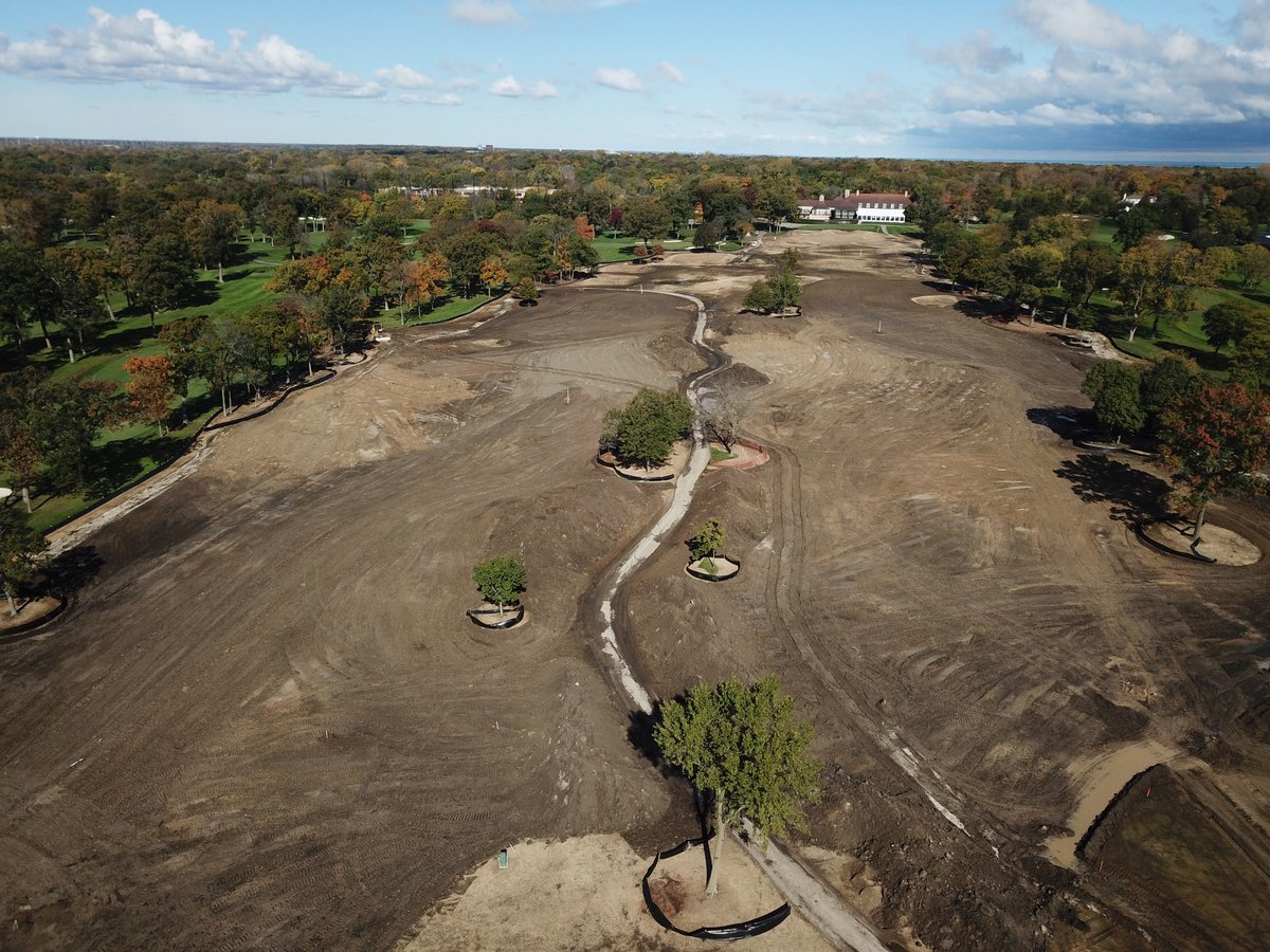 BottomGroove's tweet photo. Golf course construction projects are by far my favorite ones, but you can't underestimate how sloppy they can get with a little bit of rain. https://t.co/ne0KpW6irj