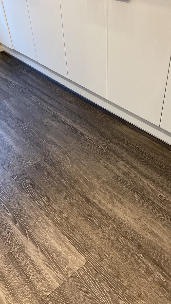 DigitalRebelion's tweet photo. The large empty space where my @Fortnums hamper should be. Ordered in September and just been told it’s not even been dispatched!!
Expected much better for them 🤬 https://t.co/rJrTVj4G6D