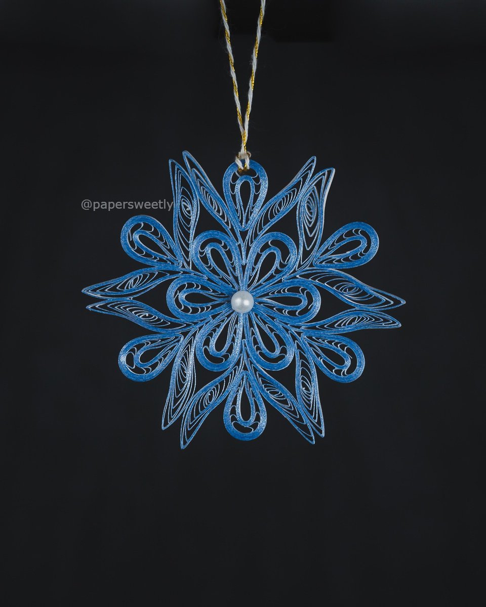 We are like a snowflake, all different in our own beautiful way - Unknown
.
.

#paperquilling #papersweetly #christmasornaments #snowflakes #holidaysgifts #christmasgift #papersnowflake #blue #blues #paperlove #quilledornament #paperornament