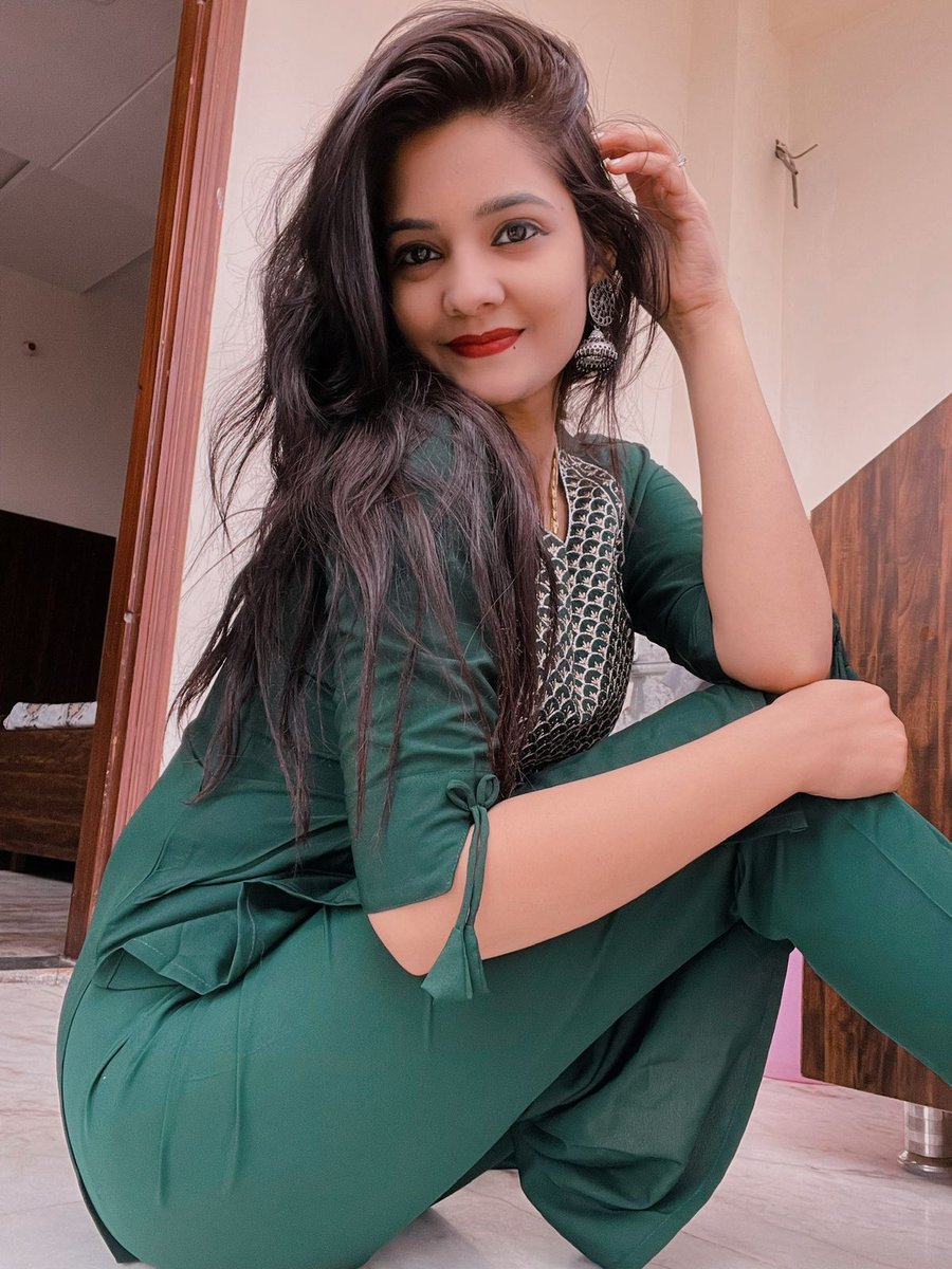 PariMomo123's tweet photo. अपनी ज़िन्दगी में वही इंसान कामयाब है !
      जिसे टूटे को बनाना और रूठें को मनाना आता
      हैं !!" https://t.co/QgvLjno7IP