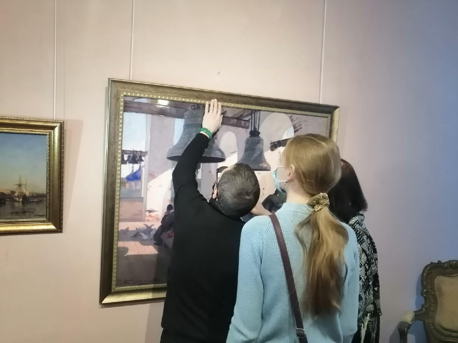 Картинная галерея снаружи фото