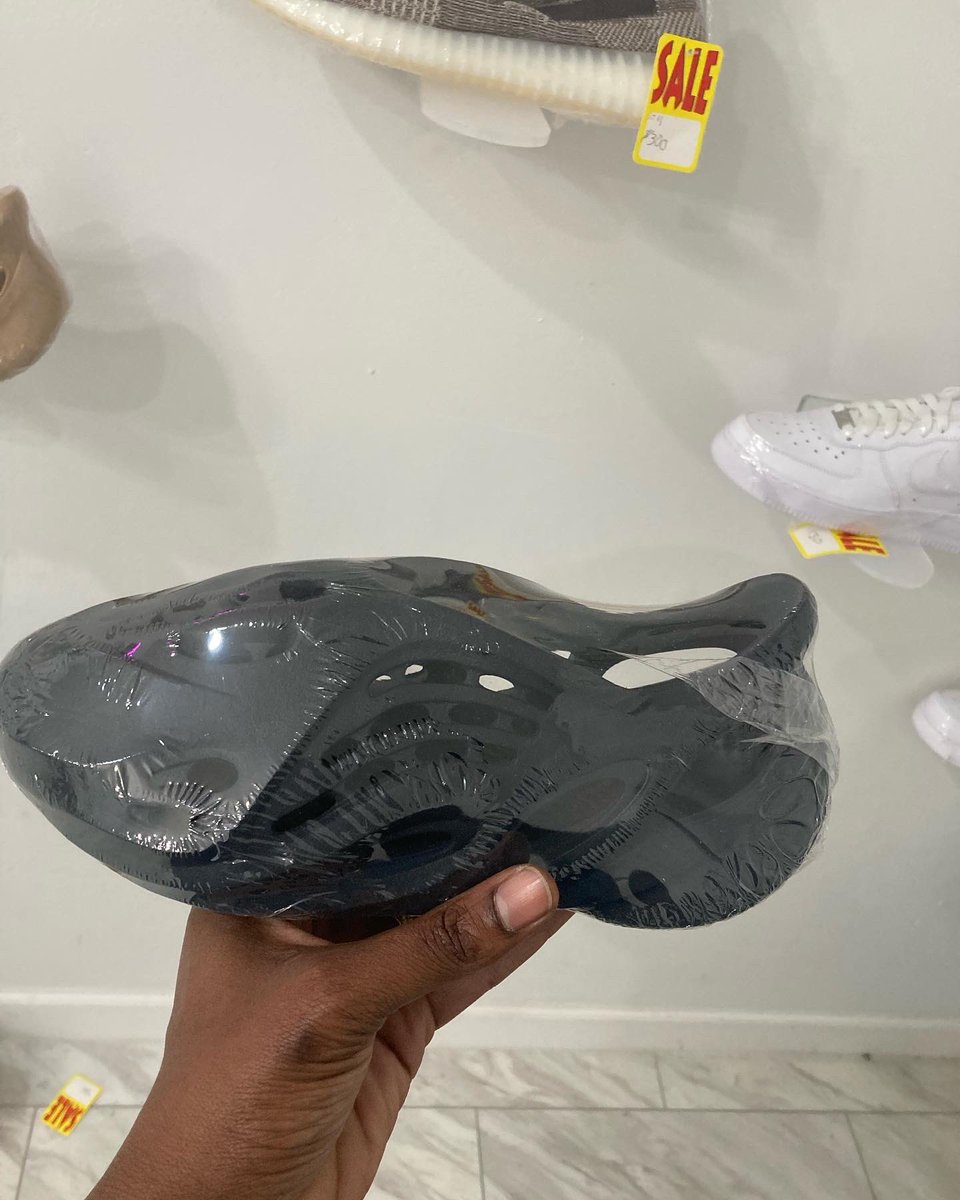 TheRealSoDope's tweet photo. In stock at @HighFashionGod 🔥🔥 https://t.co/AjNJDccQ5g