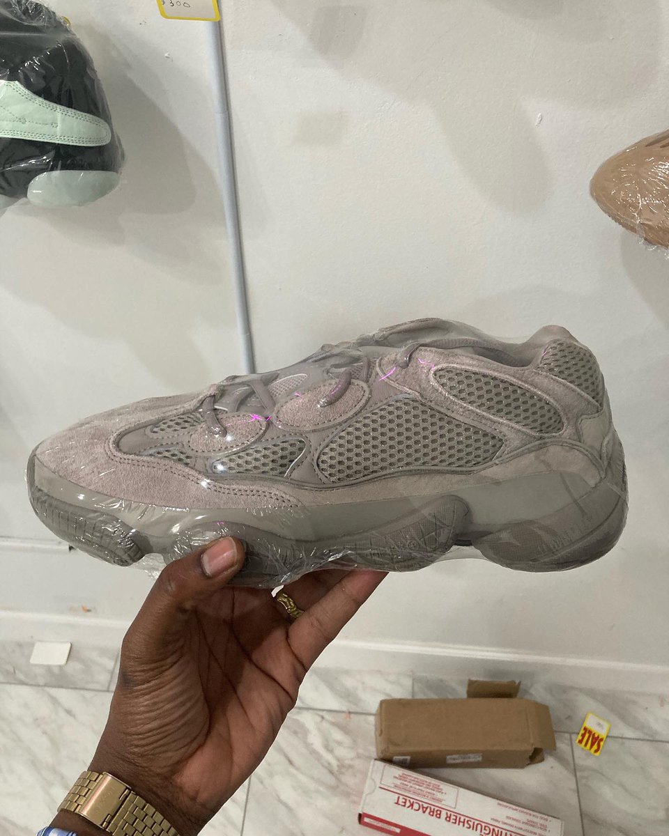 TheRealSoDope's tweet photo. In stock at @HighFashionGod 🔥🔥 https://t.co/AjNJDccQ5g