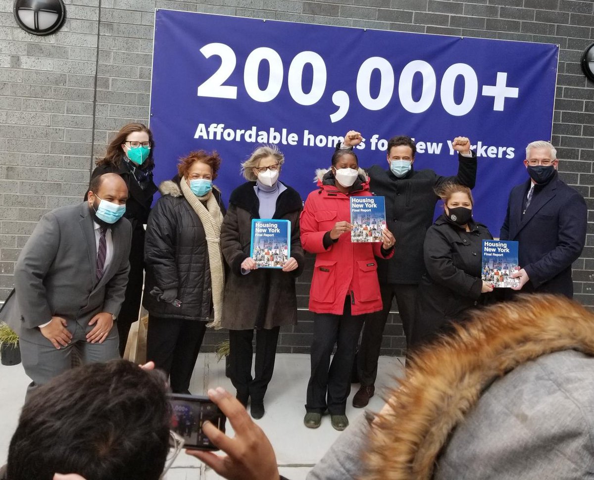 Our CEO Scott Short was proud to participate in HPD’s celebration of reaching 200,000 affordable housing units milestone! Congratulations to all involved!