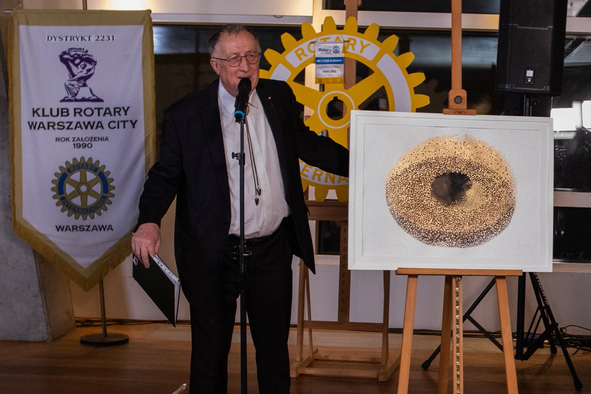 Maurisse_com's tweet photo. We are proud to be a partner of the 25th Rotary Charity Christmas Tree Gala, where donations were collected to fight cancer by supporting prevention research. During the charity auction, Marianna Stuhr's painting – Nebula Patrząca – donated by Małgorzata Ostrowska was auctioned. https://t.co/OJlGPVzChJ
