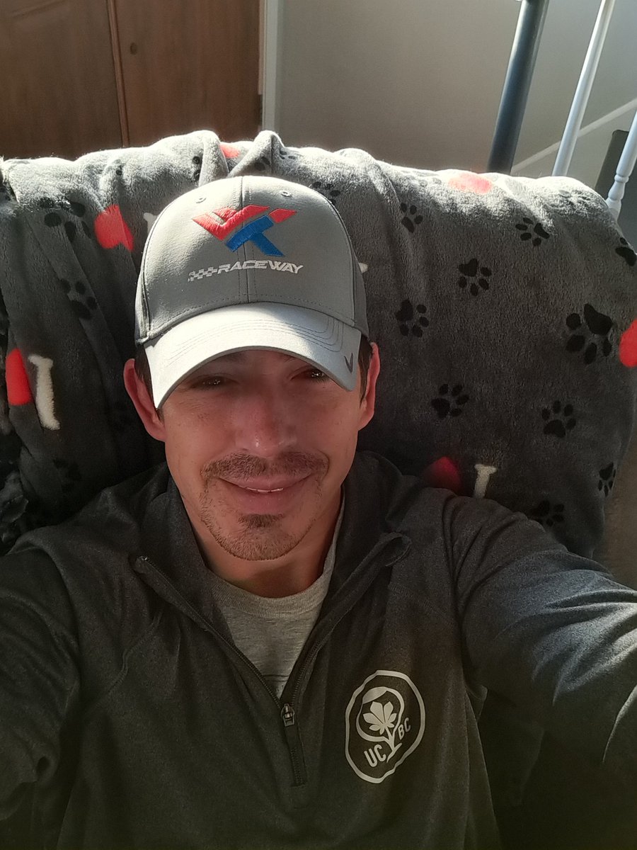 gehnerjd's tweet photo. Always know it's gonna be a good day when you wear @WWTRaceway apparel and spread the word about @NASCAR weekend for @NASCAR_Trucks and #CupTimeSTL June 4/5. #nextcupisnascar #Racing4Stl #redneckRV #WWTR_redneck_crew https://t.co/7rzu3H8BjI