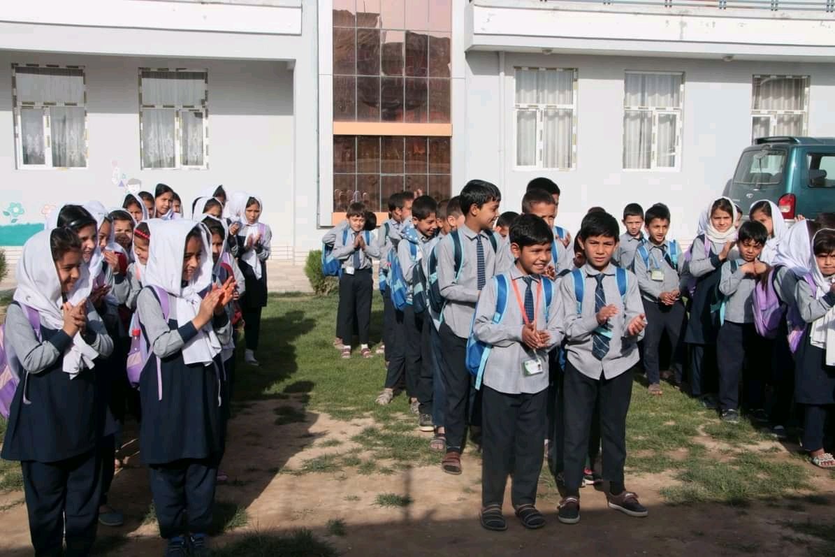 Mehrabanon1's tweet photo. اعلان نتایج آزمون نهایی سال تعلیمی 1400 مکتب ابتداییه مهربانان.

موفقیت تان مبارک دانش آموزان عزیز! https://t.co/ixjhSpXrW9