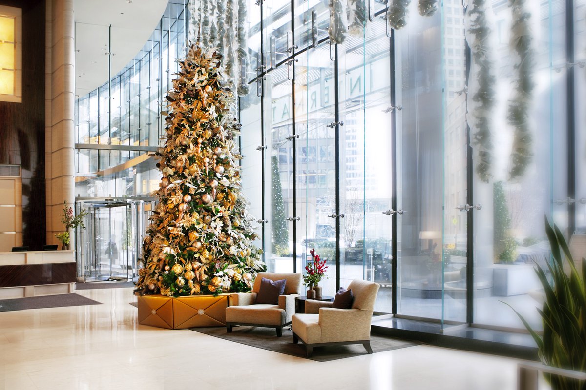 Merry Christmas from all of us at Trump Hotels! In the spirit and warmth of the season, we're wishing you joy, health, and happiness as you celebrate with loved ones today.
