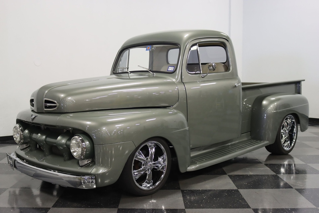 streetsidecars's tweet photo. #SoldItWithStreetside! With only 3,801 miles on the build, this 1951 #Ford F-1 #Restomod features a 5.7L LS1 V8 and 4-speed automatic transmission

Link: https://t.co/mkMvbJgkks

#sellitwithstreetside #V8 #vintageford #engine #horsepower #classicford #fordmotors #LS1 #LSmotor https://t.co/FytjjJLGz7