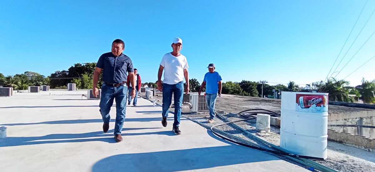 JosAlfredoCont6's tweet photo. Uno de nuestros propósitos para el nuevo año es tener un palacio municipal digno, vamos a rescatar los espacios que permanecían en el olvido, desde temprano nos encontramos supervisando las obras de remodelación, merecemos una imagen urbana de primera y #JuntosLoVamosaHacer https://t.co/07FB2Wa02V