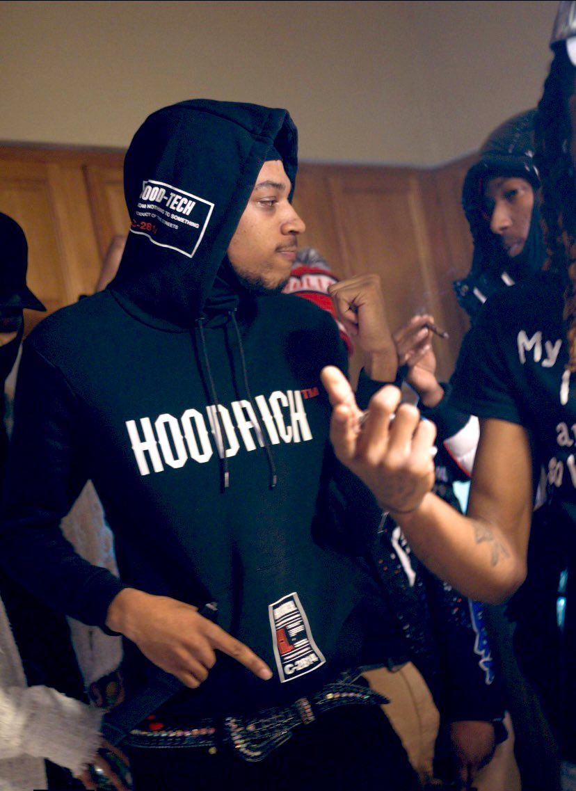 TopShotta84's tweet photo. We No Hospital Gang Nigga Blessed If He See The Doctor 🏁 https://t.co/lK0eNRo4dp