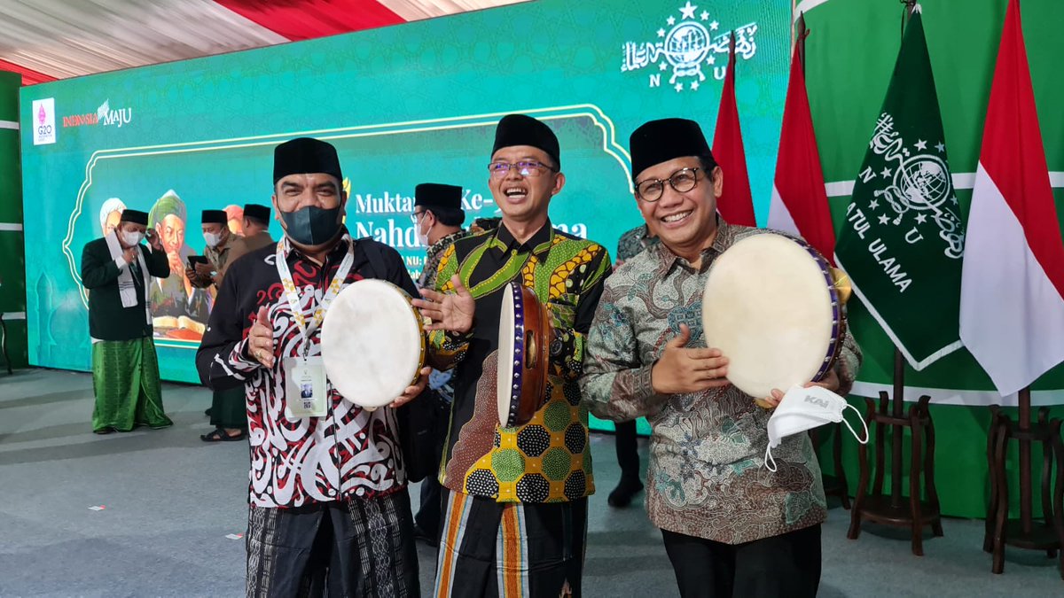 Tabuh rebana ala gus menteri
<a href="/taufikmadjid71/">IG : taufik.madjid</a> <a href="/aisyah_gamawati/">Aisyah_Gamawati</a> @yusradaridesa <a href="/sigitmustofa13/">sigit mustofa</a> <a href="/Brigade01Arwan1/">Muh Arwani</a>