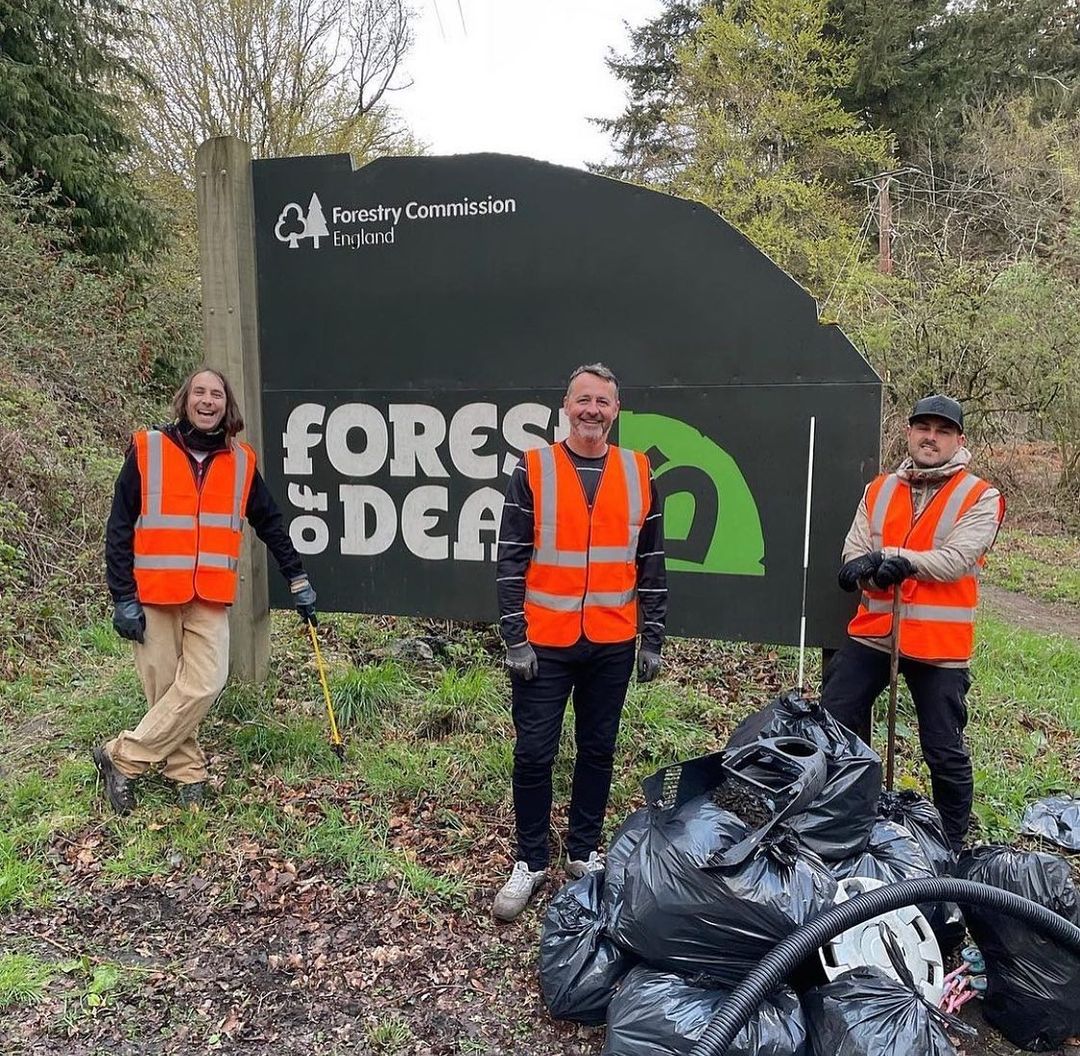 muc_off's tweet photo. Thank you to everyone who got involved with our #BadToRad campaign! Today is the last day to enter and win some rad prizes for tidying up your local trails.
But it’s a cause that never stops! Whenever you hit the trails, leave no trace. Dispose of your rubbish correctly! https://t.co/wE2s8Lp4KF