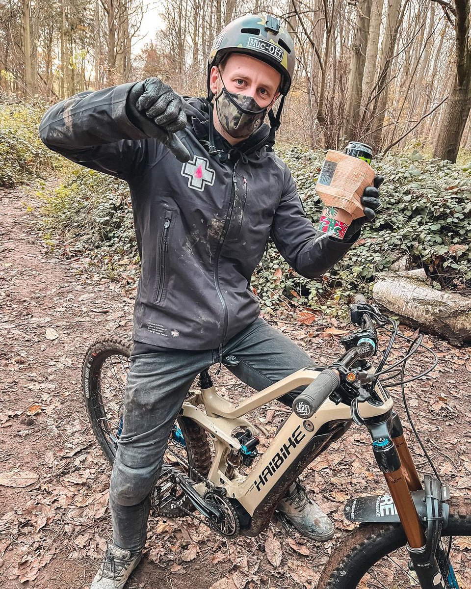 muc_off's tweet photo. Thank you to everyone who got involved with our #BadToRad campaign! Today is the last day to enter and win some rad prizes for tidying up your local trails.
But it’s a cause that never stops! Whenever you hit the trails, leave no trace. Dispose of your rubbish correctly! https://t.co/wE2s8Lp4KF