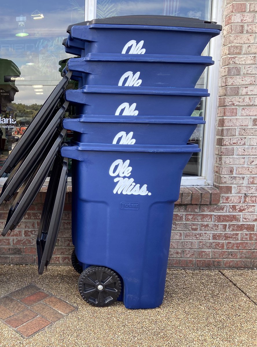 PoolsofTupelo's tweet photo. We have Ole Miss Fan Cans!! https://t.co/EjBK3CUmSB
