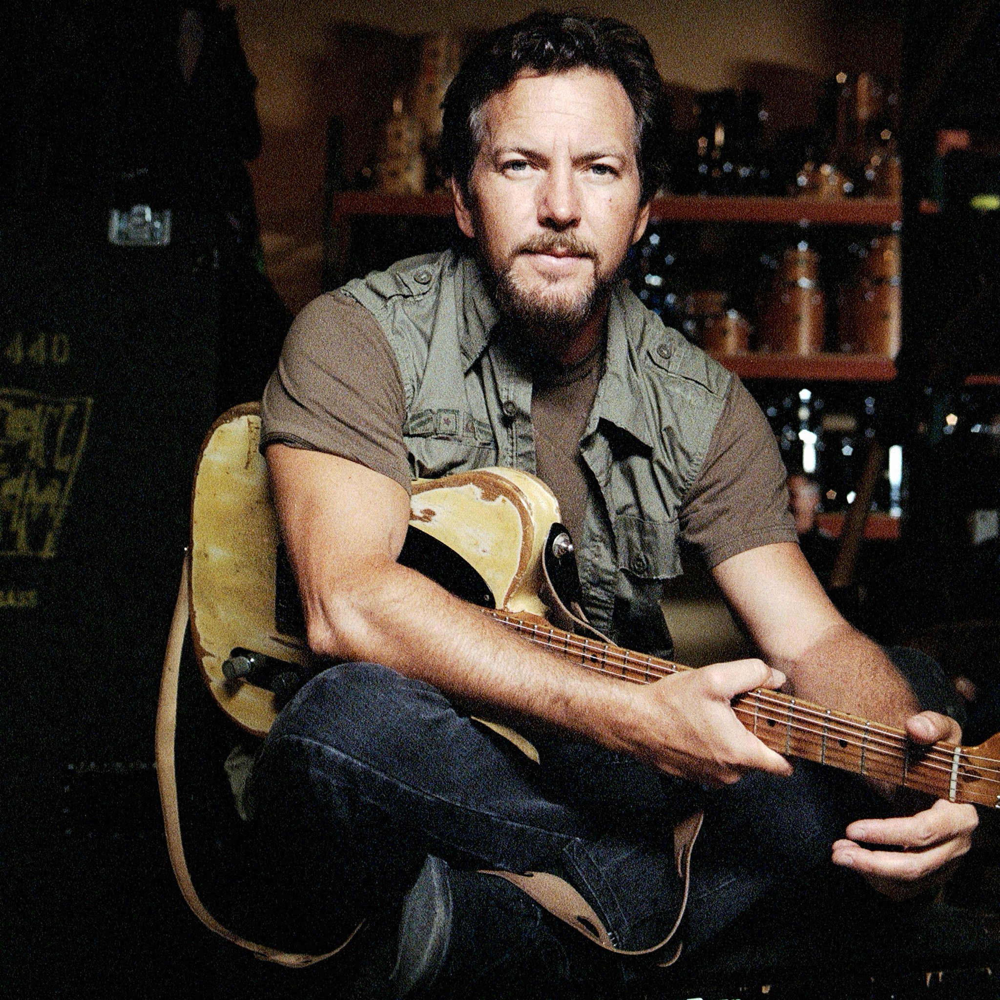 Happy birthday Eddie Vedder (57)  