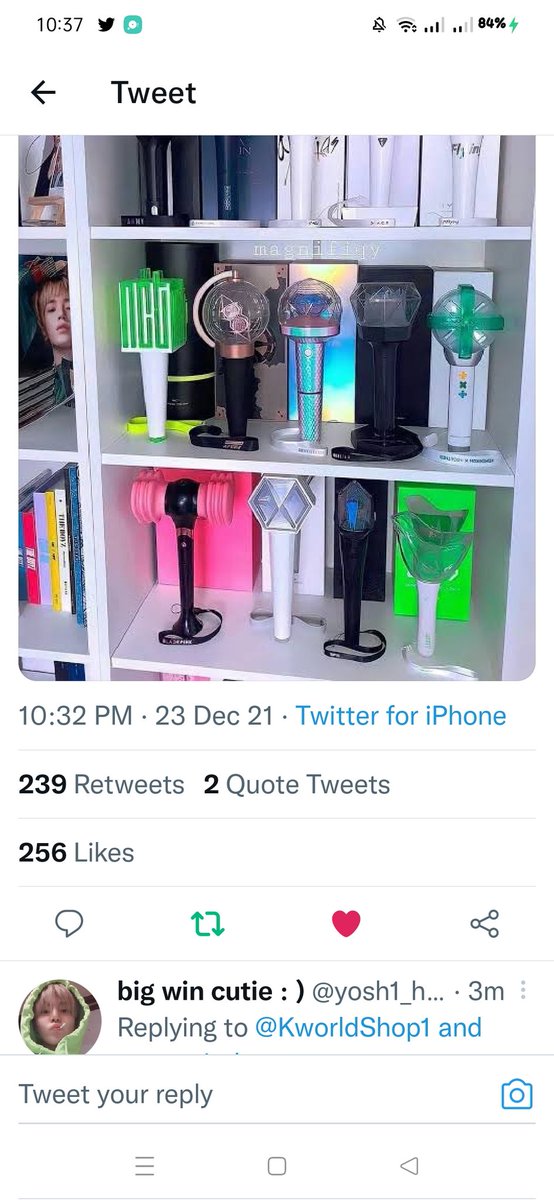 CanoyRain's tweet photo. @KworldShop1 @uwuniroh 𝙏𝙓𝙏 𝙡𝙞𝙜𝙝𝙩𝙨𝙩𝙞𝙘𝙠 𝙝𝙚𝙝𝙚

Goodluck everyone and advance Merry Christmas and Happy New Year https://t.co/MzxCpFQDks