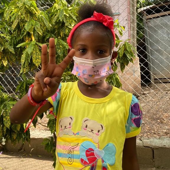 📅 Just 3 days to go until your generosity could make a huge difference in the life of up to 170 students in Batey Libertad! During our Holiday Match Campaign, every donation is DOUBLED. From December 26 to January 2, help us build #BrighterFutures✨
>> bit.ly/3qioJ4J