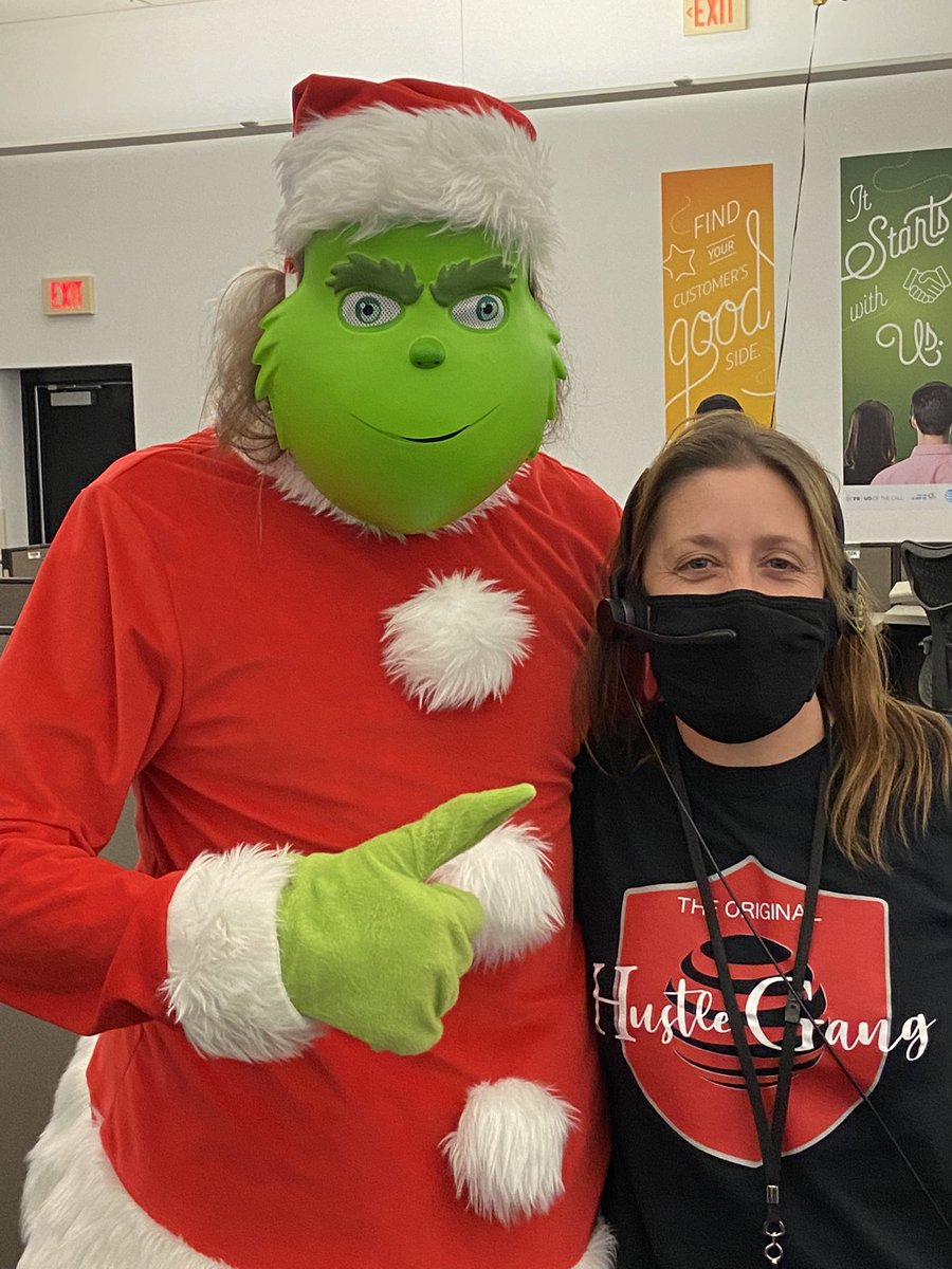 The grinch was spreading some holiday cheer! Merry Christmas from team Ocean Springs and the Grinch #wewinas1fam #guinningtogether <a href="/jmasplund/">Jennifer Asplund</a> <a href="/wloceansprings/">Wendy Labat</a> <a href="/411MikeP/">Michael Patenaude</a>