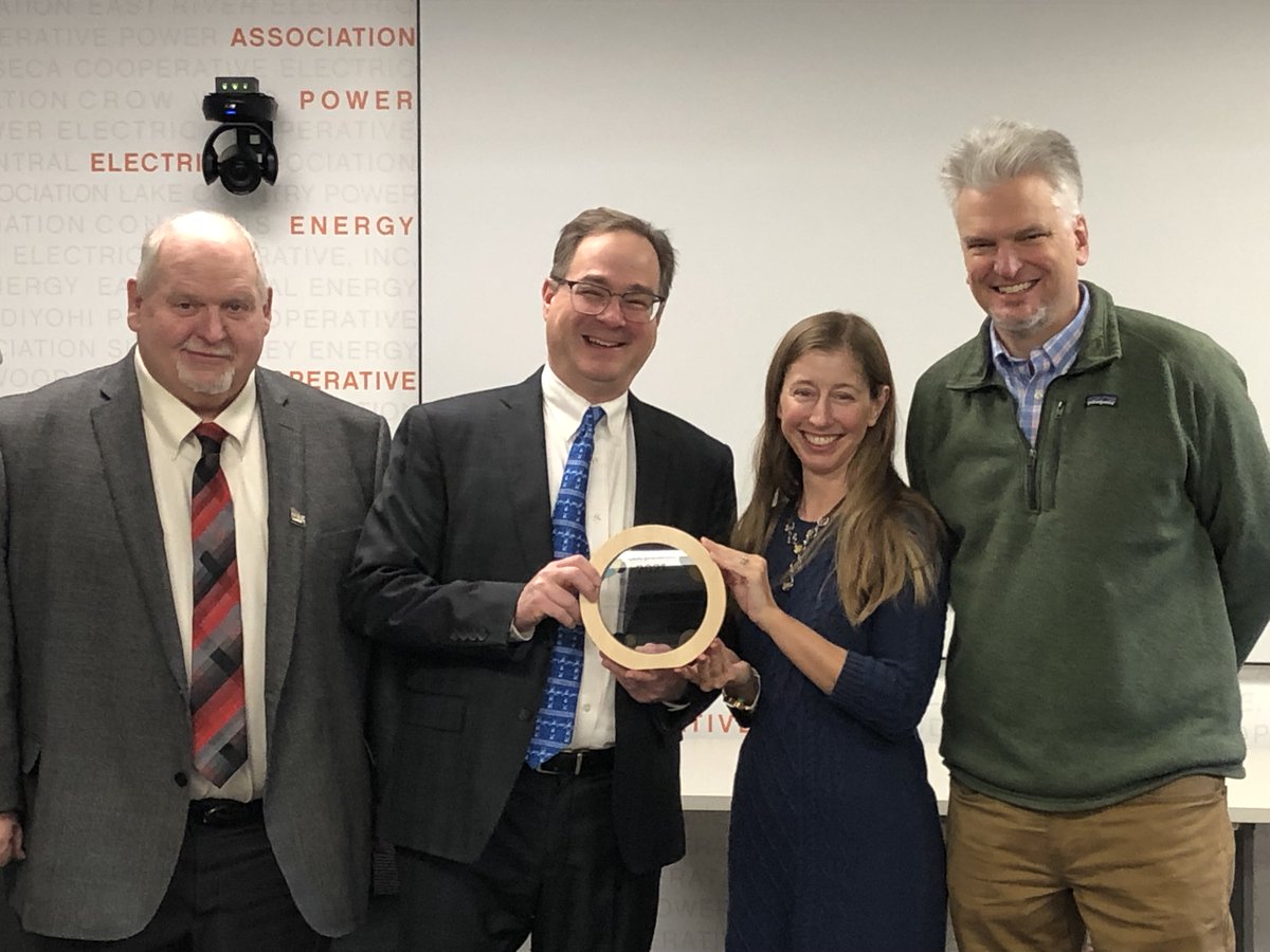 MnCEE's tweet photo. This week CEE's @Jamie_Fitzke & @CDuffrin met with @MNRuralElectric's bd chair Wes Waller (N Itasca Electr Co-op) & CEO @DarrickMoe to name MREA a 2021 #EnergyEfficiency Champion due to its continued partnership & efforts to transform MN EE statutes thru the #ECOAct. #EEChampions https://t.co/TcF6CAtS5J