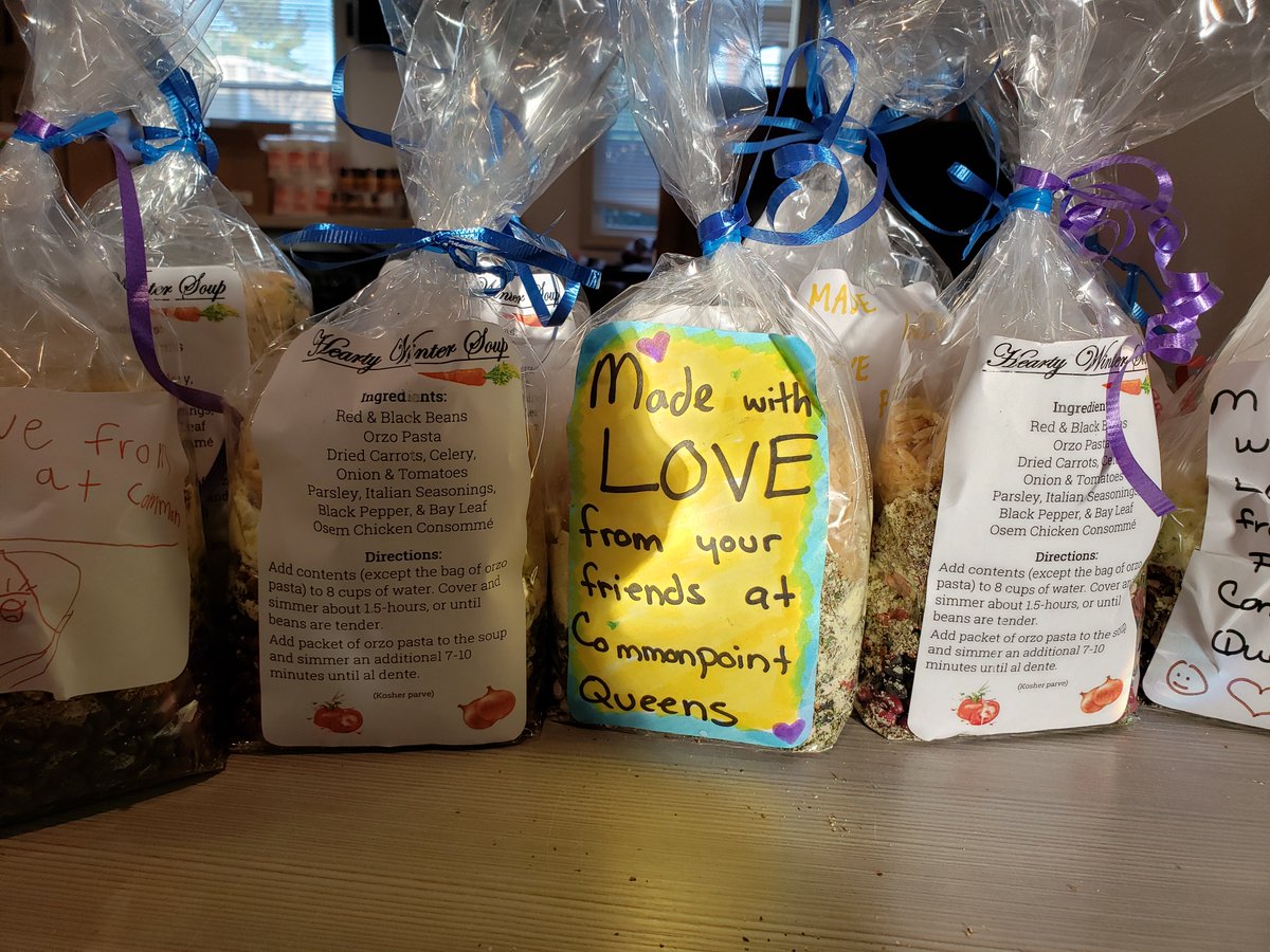 Commonpoint_Qns's tweet photo. Registration for our #MLKDay of Service with @UJAfedNY is now open! Join us January 17 to make soup, hygiene kits, relax jars, origami and more at Central Queens &amp; Sam Field, with the option to participate in a project from home. Learn more and register at https://t.co/vLN9pMpDGy https://t.co/DpLg5rFx2z