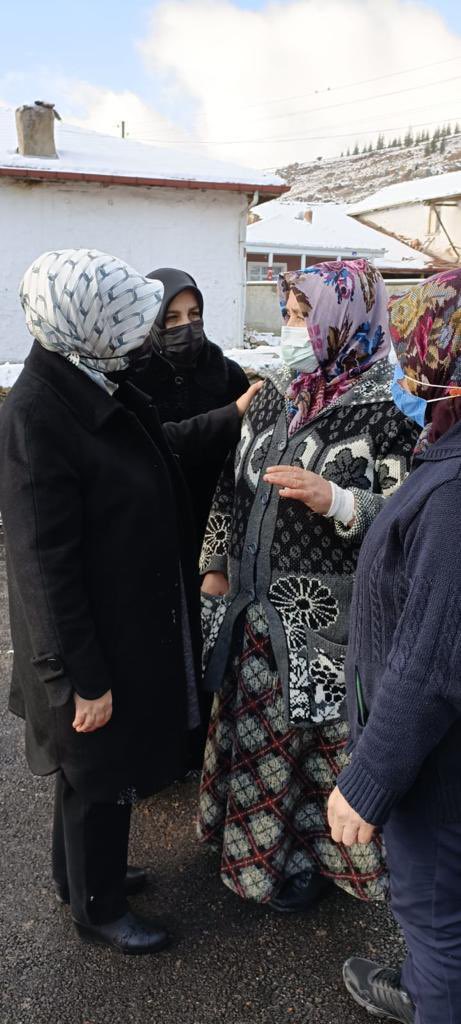 Başkanımız <a href="/hatice_cakmak_/">Hatice Çakmak 🇹🇷</a> Altındağ’ın Yukarı Peçenek Mahallesinin kıymetli hanımlarıyla hasbihal ettiler.

Destekleriyle yanımızda ve yarınlarımızda olan tüm kadınlara selam olsun. 

<a href="/aysekesir/">Ayşe Keşir 🇹🇷🇹🇷🇹🇷</a> <a href="/AKKADINGM/">AK Parti Kadın Kolları</a>
