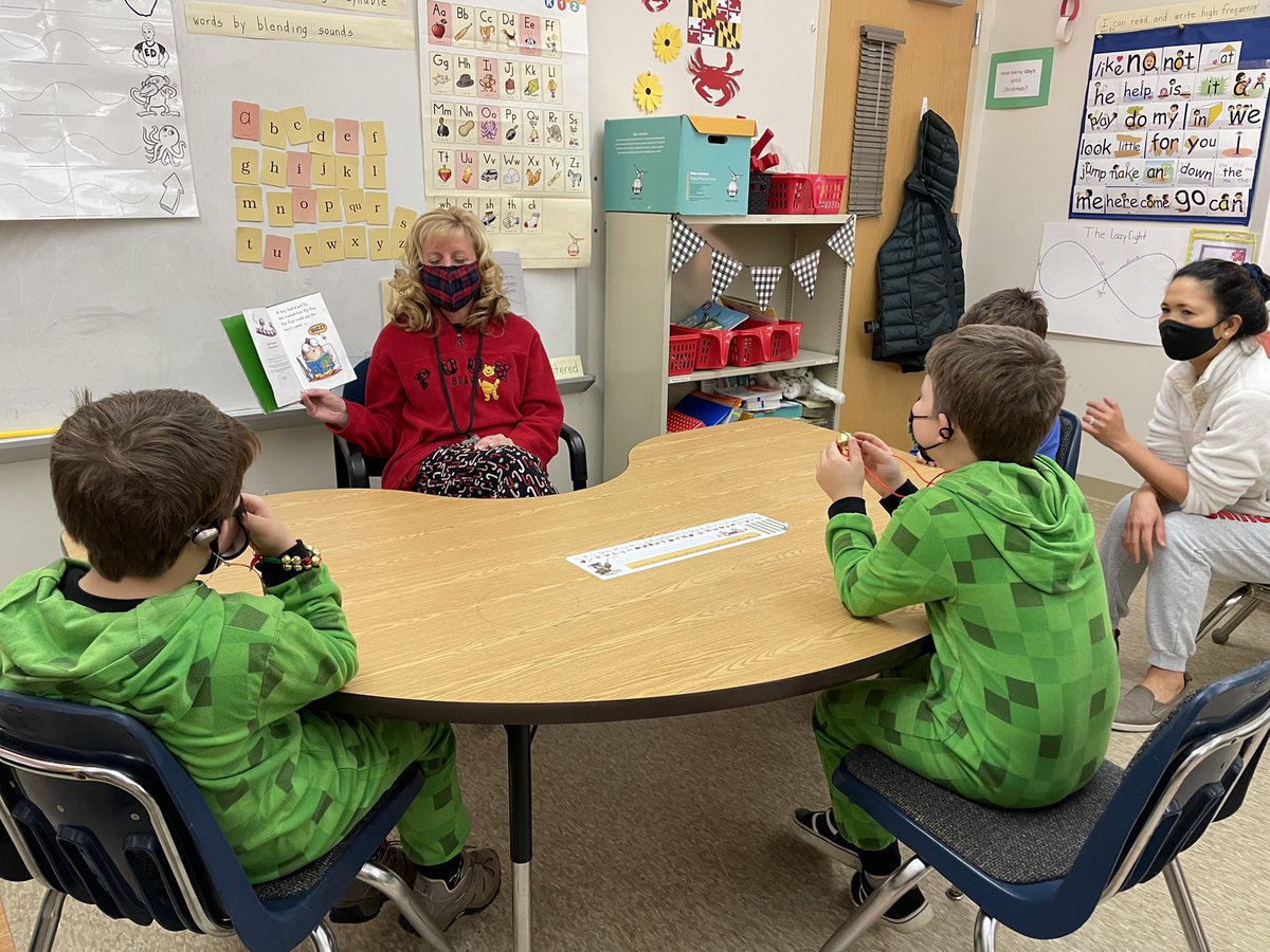 CLCheesmanEdD's tweet photo. Mrs. Houghton shares a story with second graders. #winterbreakready https://t.co/Ec7oEz1988
