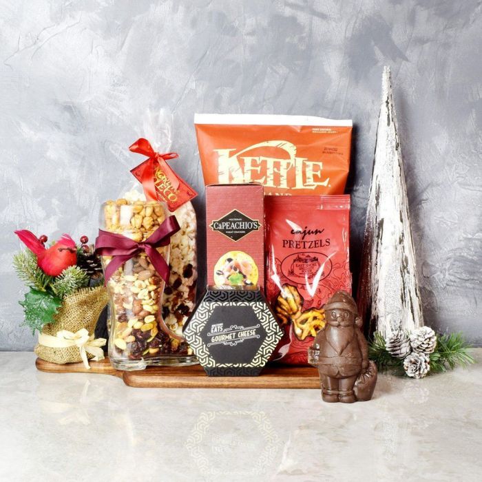 sendbaskets's tweet photo. Our #Christmas #GiftBaskets are perfect for a dinner #party or any #holiday gathering.

Hurry! Shop now! 🎁

https://t.co/n94bWYEoRm

#BasketsCo #ChristmasCountdown #ChristmasGifts #Xmas #HolidaySeason #LiquorGifts #Party #Celebration #Family #Friends #ThursdayVibes #USA #Canada https://t.co/uQKriqlRrB