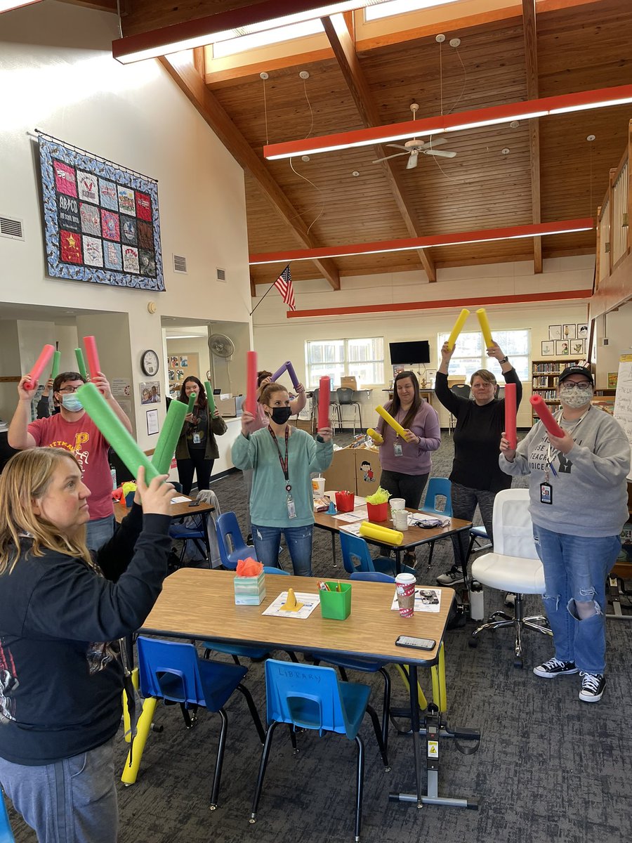 ReadMatz's tweet photo. Active classroom training- copy the rhythm/capture the rhythym. @PittmanEagles @Foundation4SPS @CoachBrum https://t.co/bUJXUspZ9j